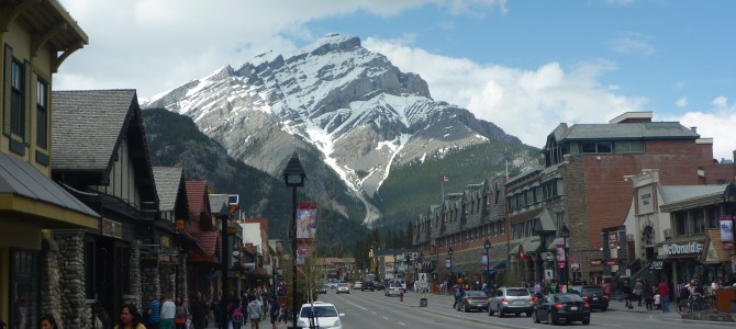 CANADIAN MAJESTIC MOUNTAINS